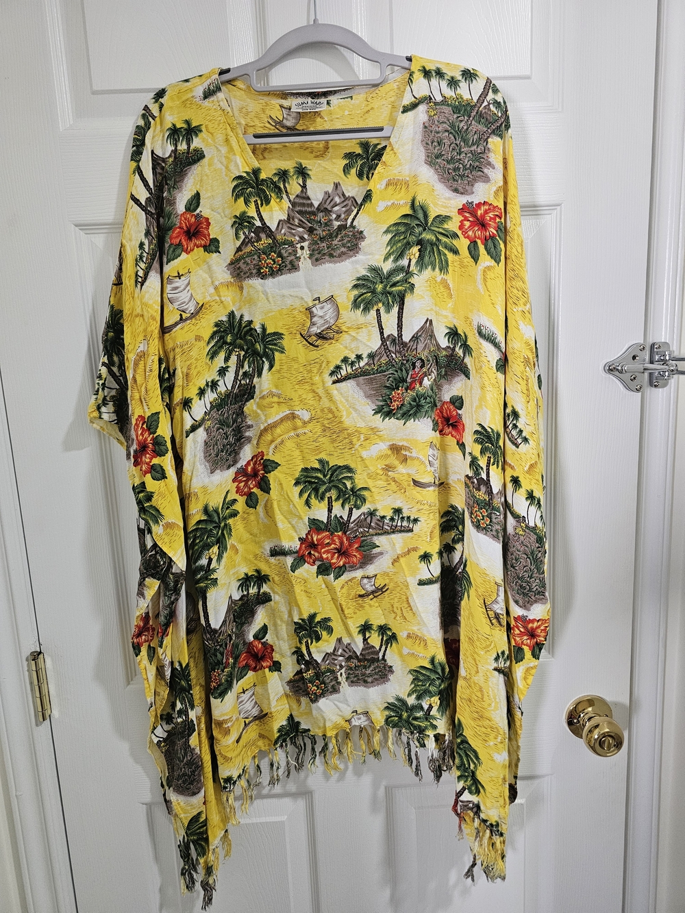Vintage Tropical Hawaiian Fringe Poncho Top Yellow Island Print Cover Up OS